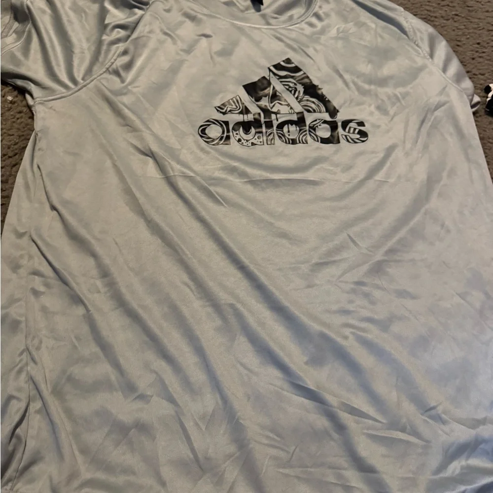 Adidas Men's Silver Graphic Tee